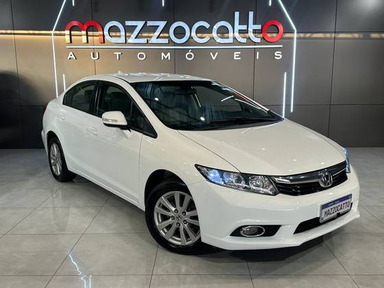 HONDA CIVIC 1.8 LXS 16V FLEX 4P AUTOMÁTICO HONDA CIVIC 1.8 LXS 16V FLEX 4P AUTOMÁTICO
